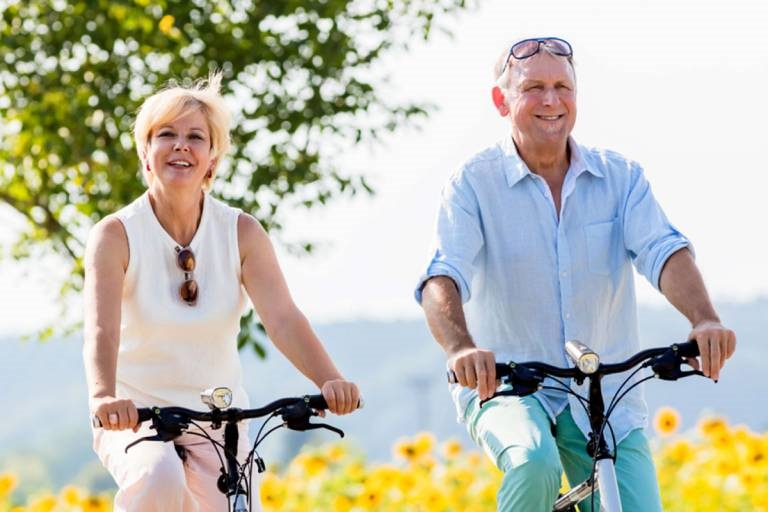Mua xe đạp cho người cao tuổi đảm bảo cảm giác thoải mái, an toàn